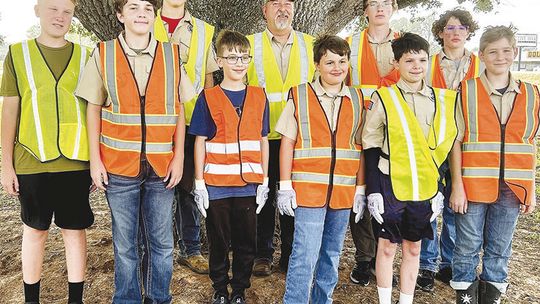 Boy Scouts join the Great American Clean Up
