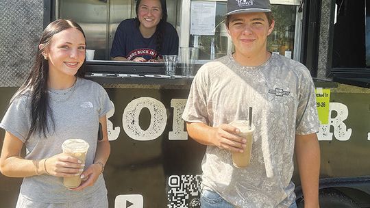 Columbus Country Market drops it like it's hot!