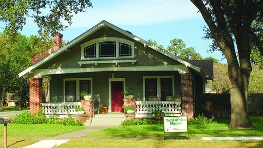 Columbus Garden Club names September winners