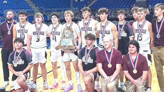 Fayetteville Lions bring home UIL State Basketball Silver medals