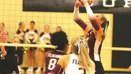 Flatonia takes down Thorndale in volleyball with sweep