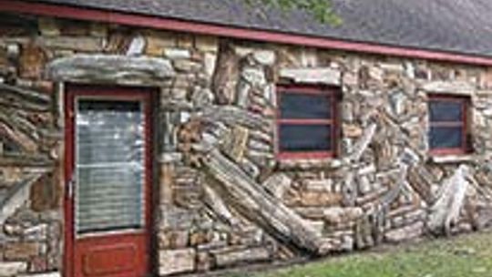 That rock house the locals know as Fort Kerr