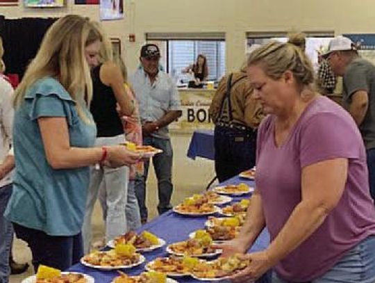 Austin County Shrimp Boil packs the hall