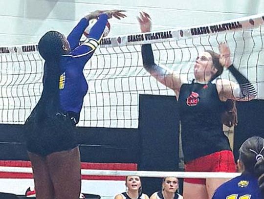 Brazos beats Weimar in volleyball with three sets