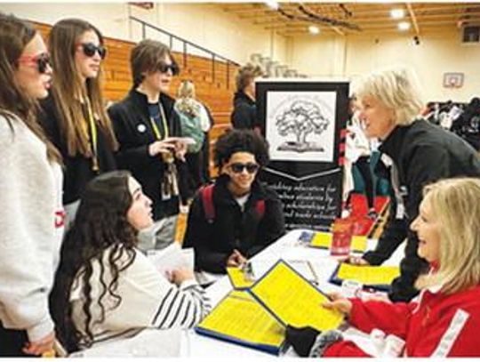 CEF participates in Career Fair