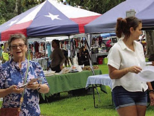 Columbus Farmers Market throws shade on hot day