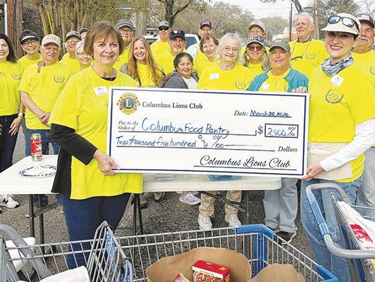 Columbus Food Pantry receives generous donation from Lions