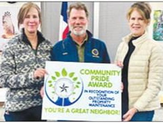 Community Garden Guild of Eagle Lake receive Community Pride Award