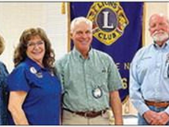 EL Noon Lions hosts district meeting