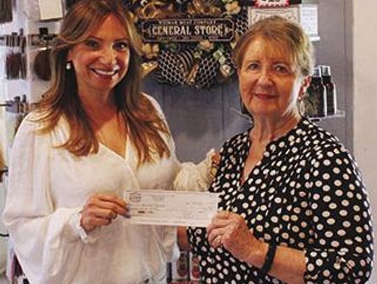 Elstner Meat Market donates to Seniors Together