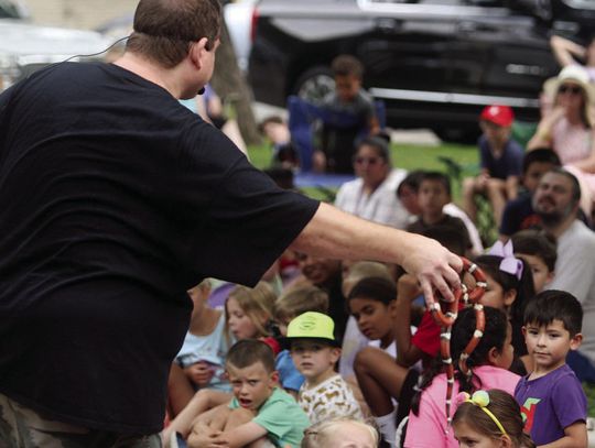 Fayette Public Library overrun by snakes