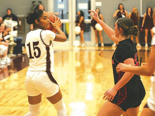 Flatonia girl’s basketball has their way vs Schulenburg