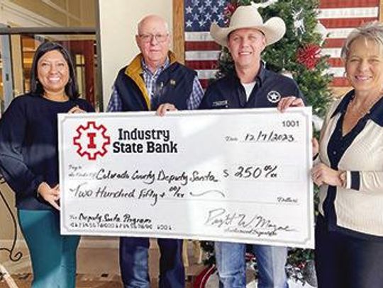 ISB donates to Deputy Santa