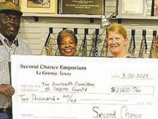 Juneteenth Committee receives donation