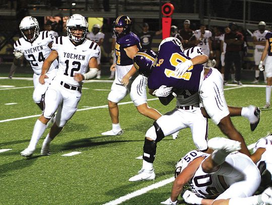 La Grange football sneaks past Cameron Yoe in OT thriller