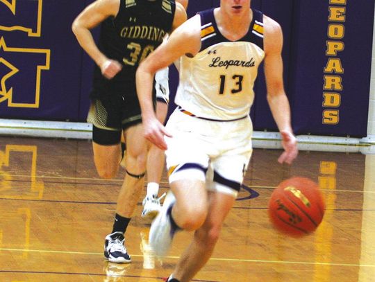 La Grange Leopards dismantles Giddings