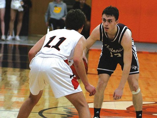 Schulenburg Boys Hoops Outlasts Flatonia in OT