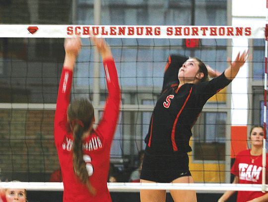 Schulenburg outlasts Columbus volleyball in five sets