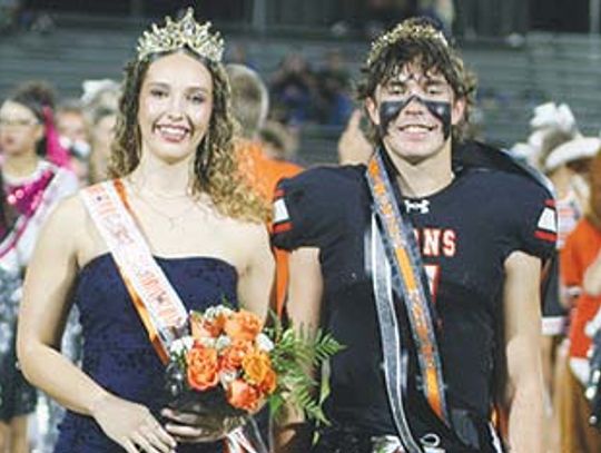 Schulenburg Shorthorns Homecoming King and Queen
