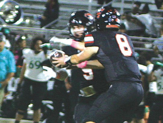 Schulenburg shuts out Bloomington in football