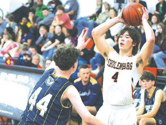 Schulenburg takes down Australia's Woodville High School in boy's hoops