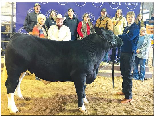 Sell ulen burg Jr. Livestock Show and Sale