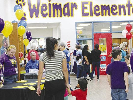 Weimar Elementary School holds open house