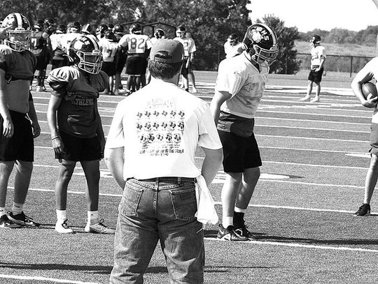 Weimar hits the pads at football practice