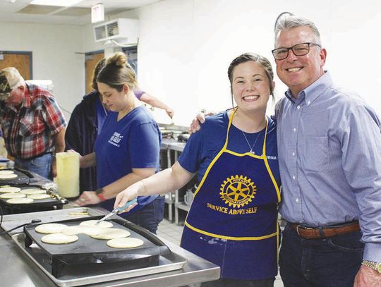 Weimar Rotary holds pancake supper