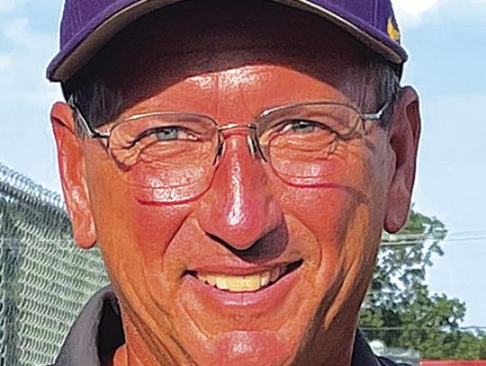 Weimar’s Roger Maupin named Texas Softball Coach of the Year