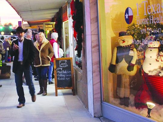 Weimar Sip and Shop a holiday delight