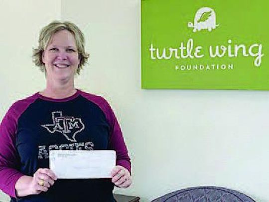 Weimar United Church donates to Turtle Wing