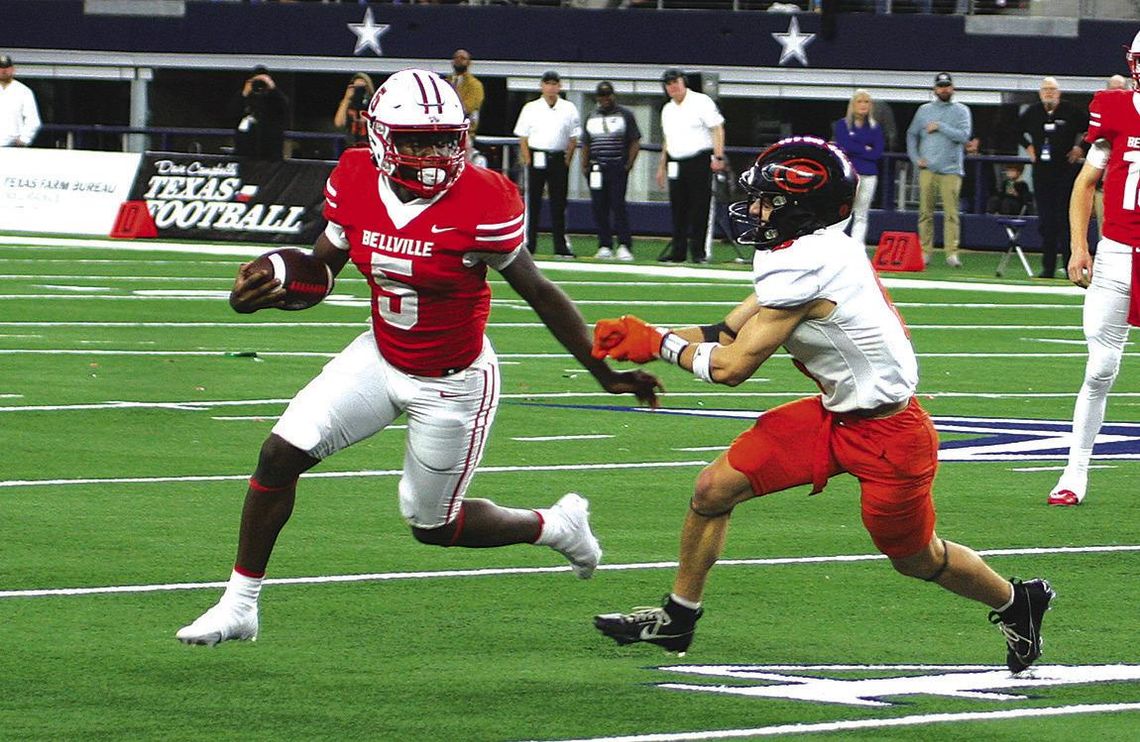 Bellville football falls just short to Gilmer in state championship thriller