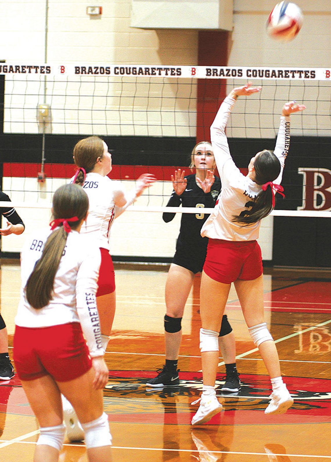 Brazos takes down Danbury in volleyball with four sets Brazos takes down Danbury in volleyball with four sets
