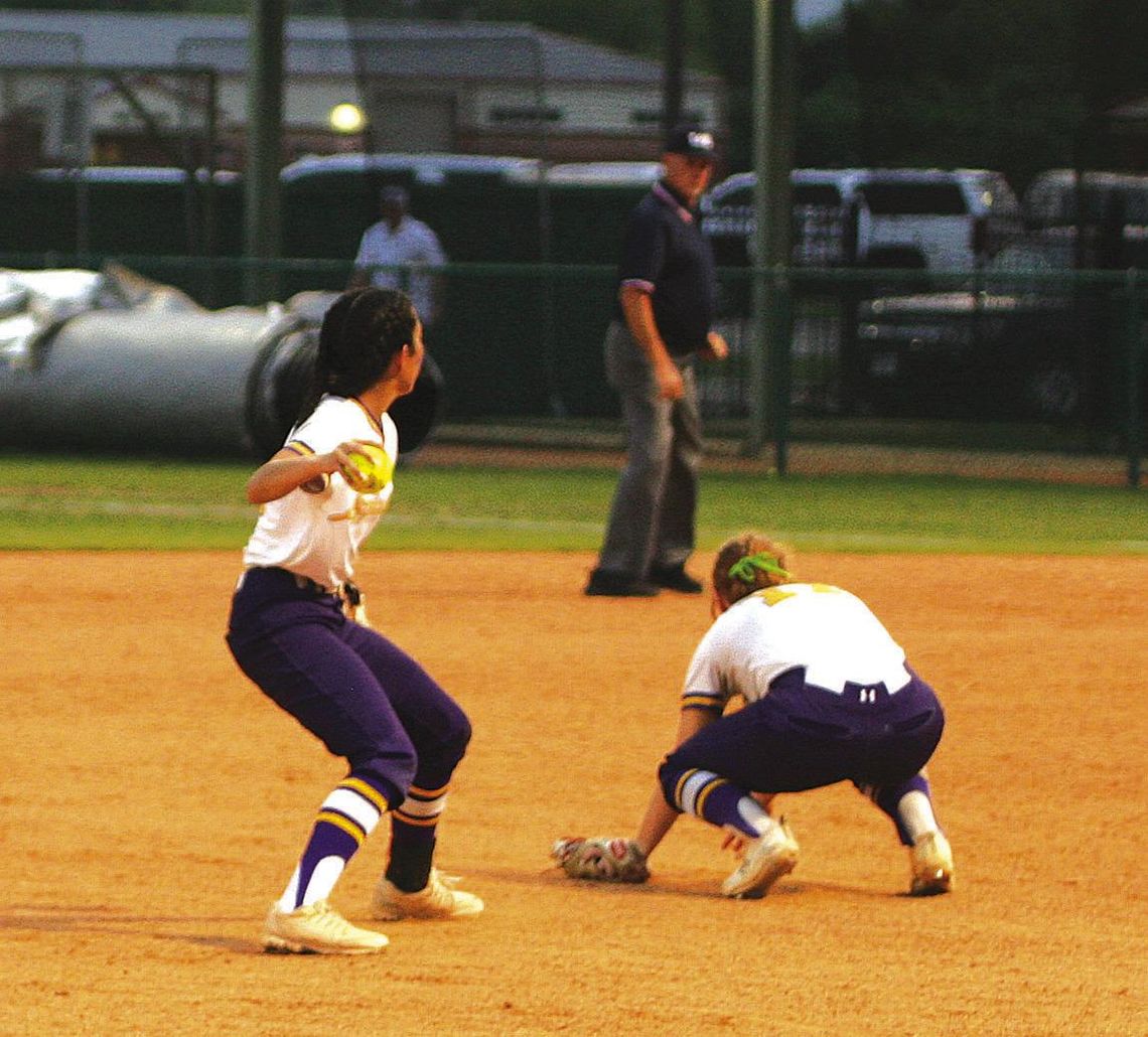 Caldwell sharp on both sides of the ball; shuts out La Grange softball