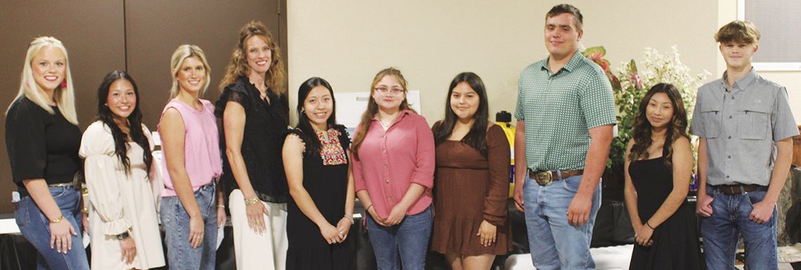 Colorado County Go Texan awards scholarships