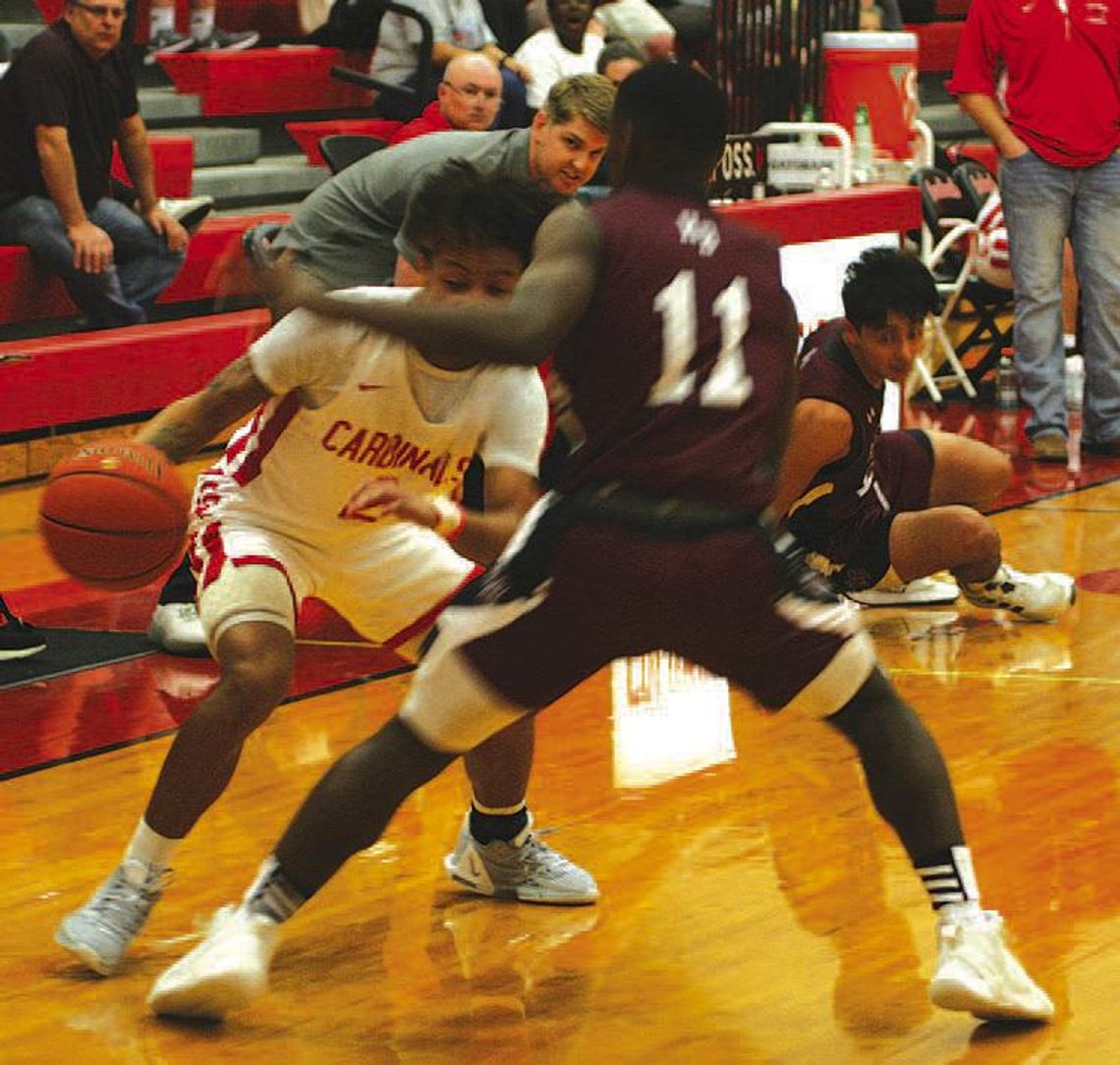 Columbus boys basketball rolls past Hallettsville with huge third quarter