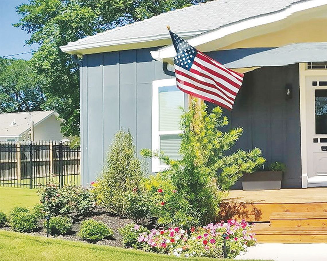 Columbus Garden Club announces May Yard and Community of the Month