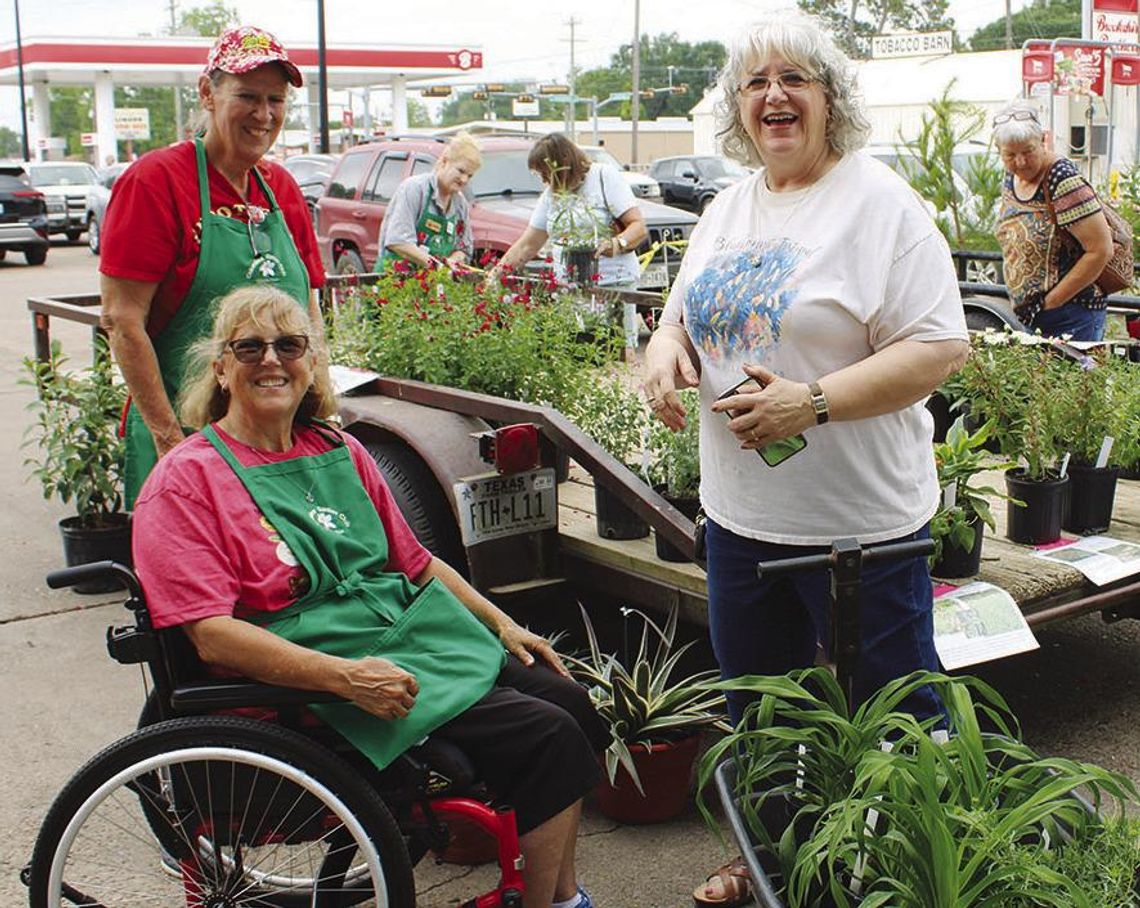 Columbus Garden Club plant sale a grand success