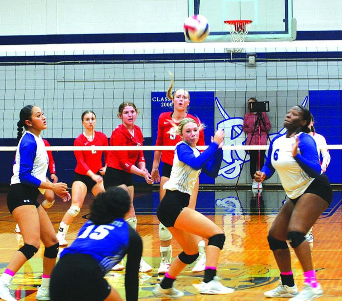 Columbus volleyball slaughters Rice for sweep