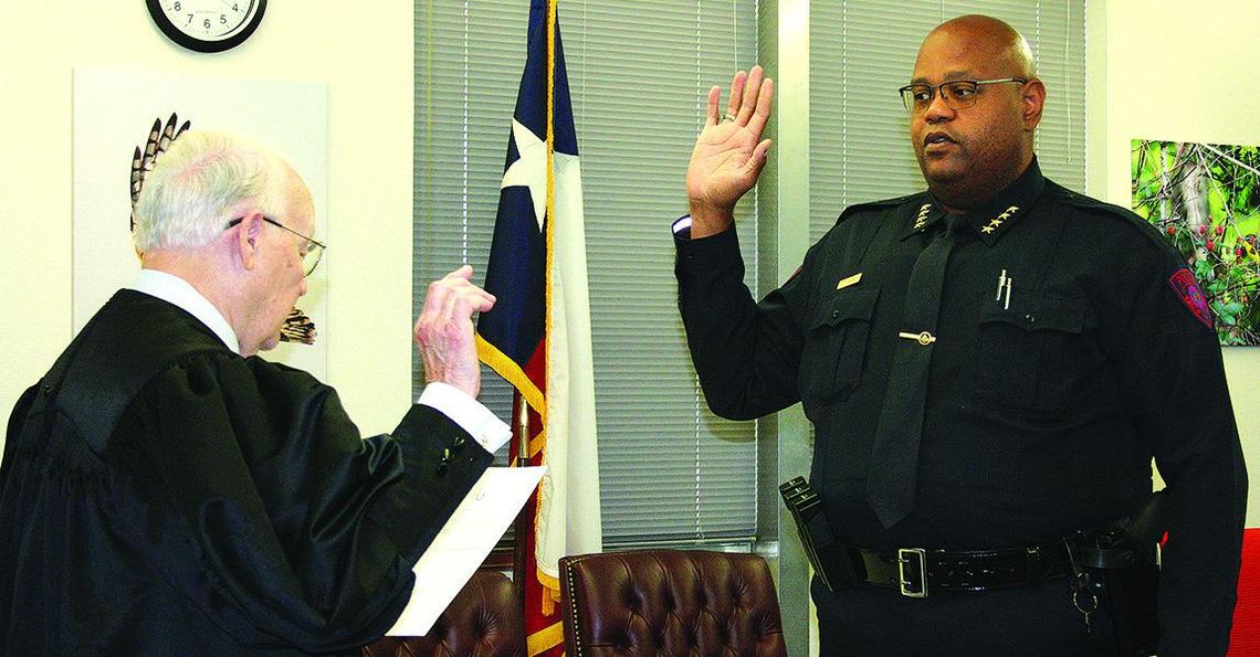 Eagle Lake swears in new police chief