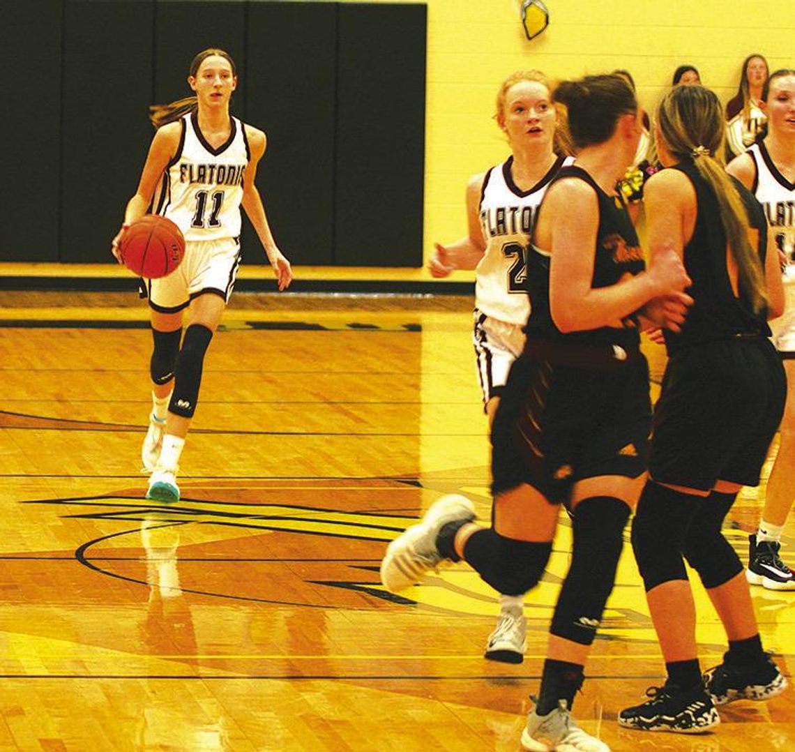 Flatonia girls basketball survives playoff match vs Thorndale behind Sodek’s 32