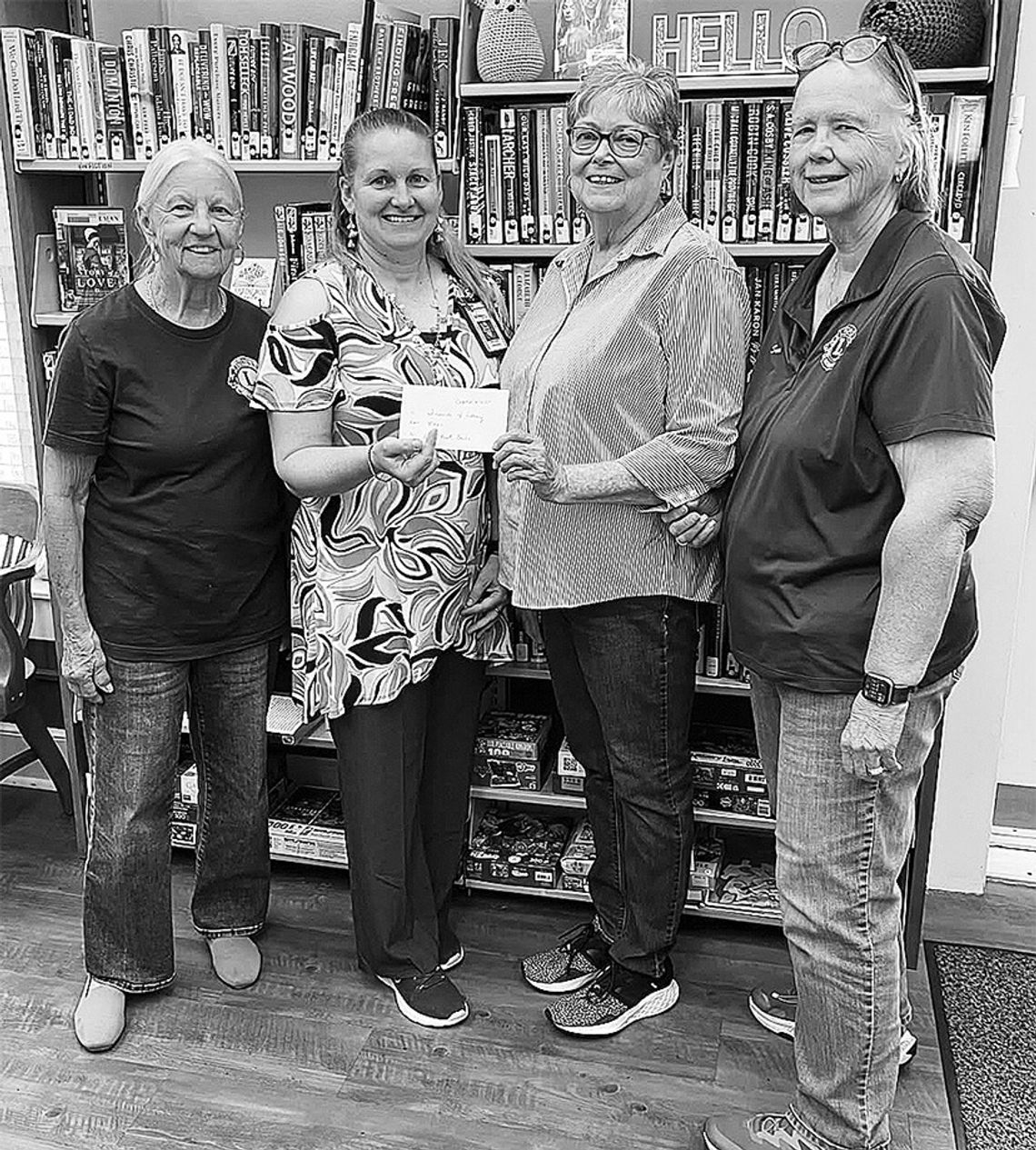 Friends of Weimar Library receives donation from Weimar Encore Lions Club