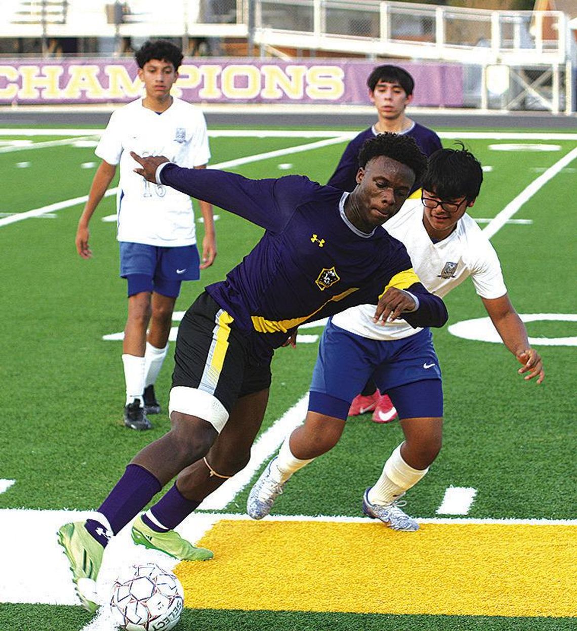 La Grange holds off Rockdale in boys soccer with late goal