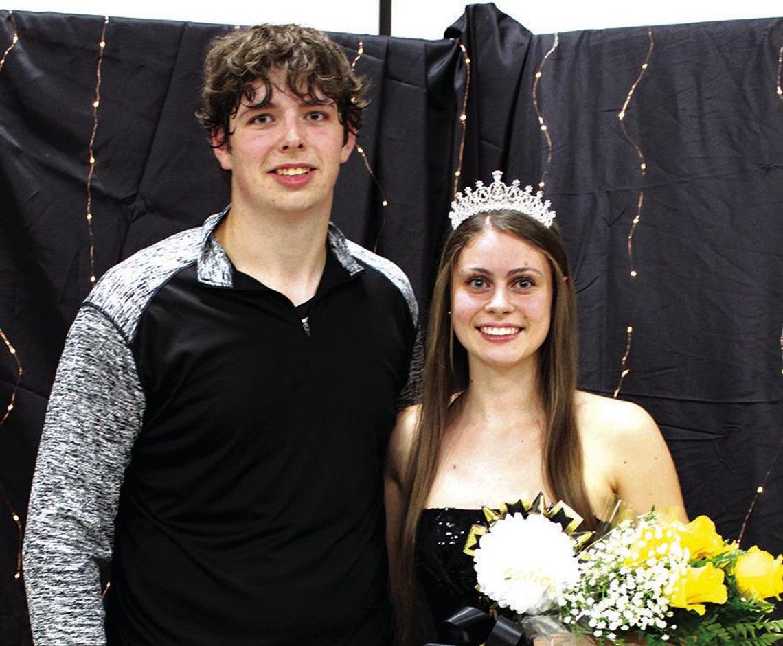 RT-C crowns queen and beau