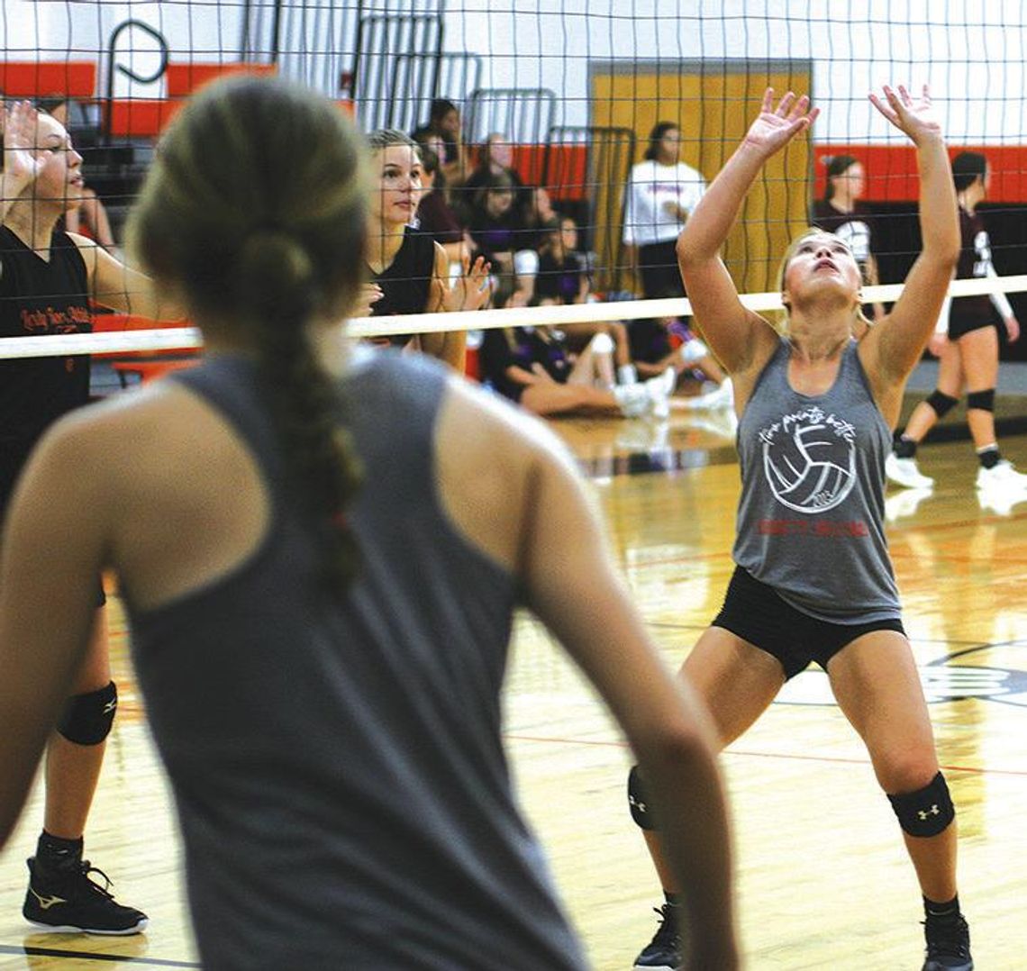 Schulenburg and Brazos kick off volleyball season with scrimmage