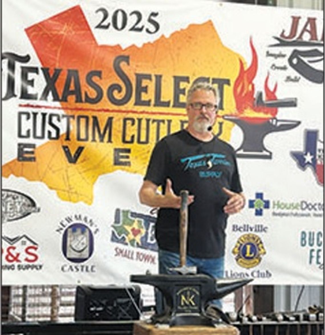Texas Select Knife Show held in Bellville