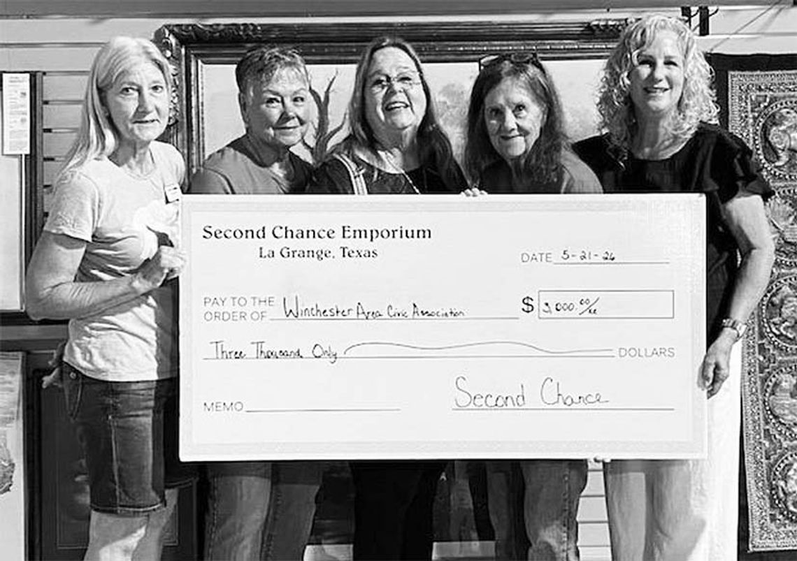 Winchester Area Civic Assoc. receives donation from SCE